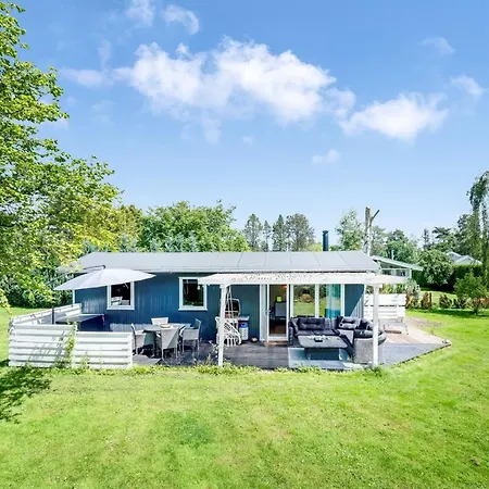 Galt - 500m From The Sea By Interhome *