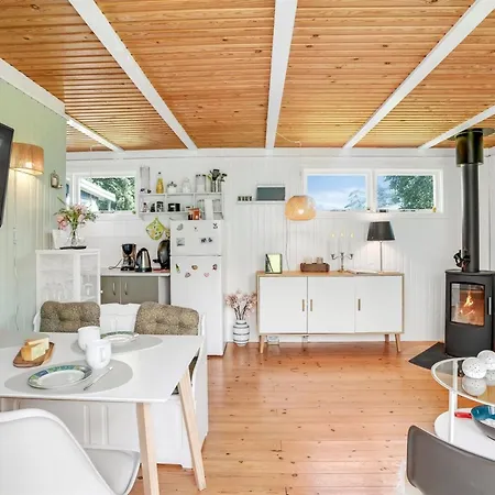 Galt - 500m From The Sea By Interhome Hébergement de vacances Bøtø By